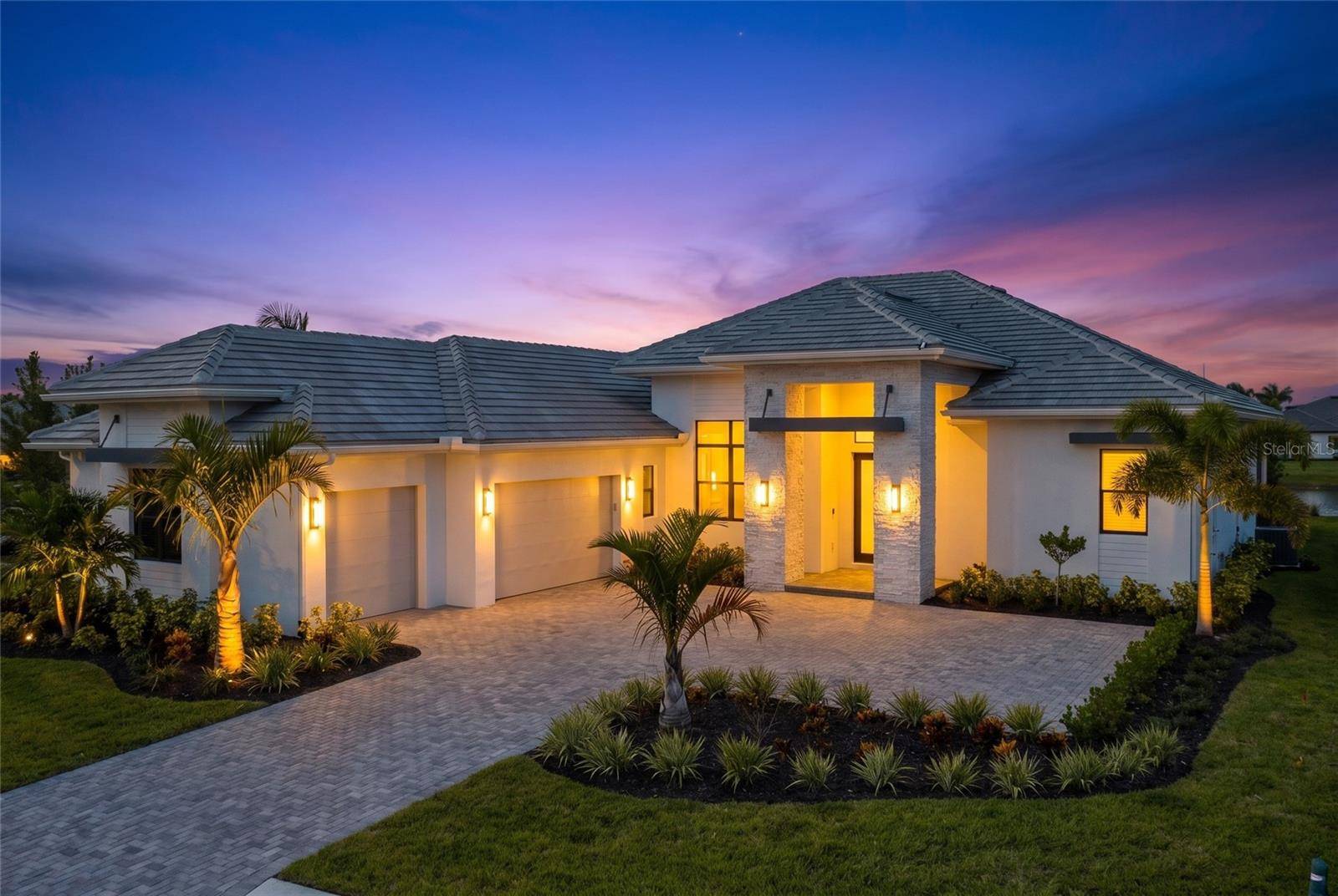 Under contract accepting backup offers.