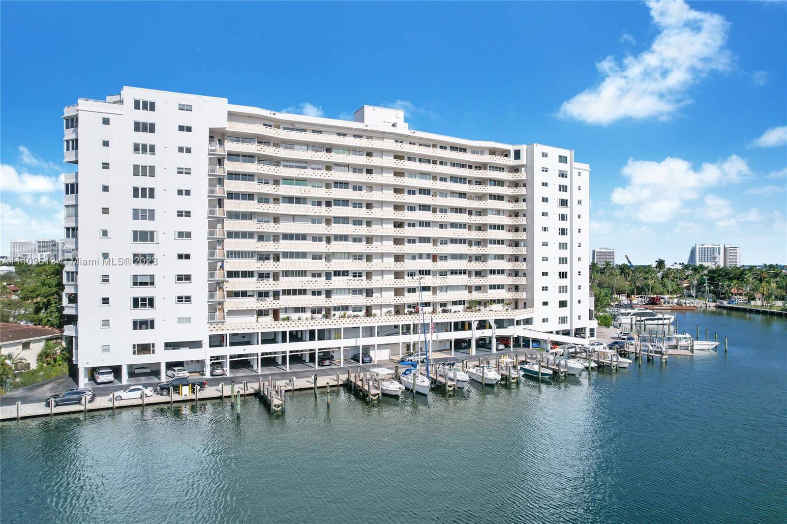 Perfect for boaters and pet friendly.
