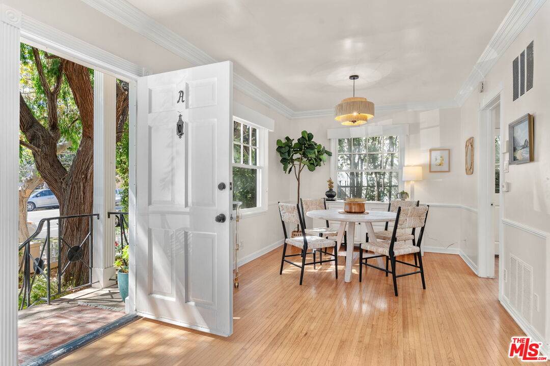 817   6th St 2BR Santa Monica La