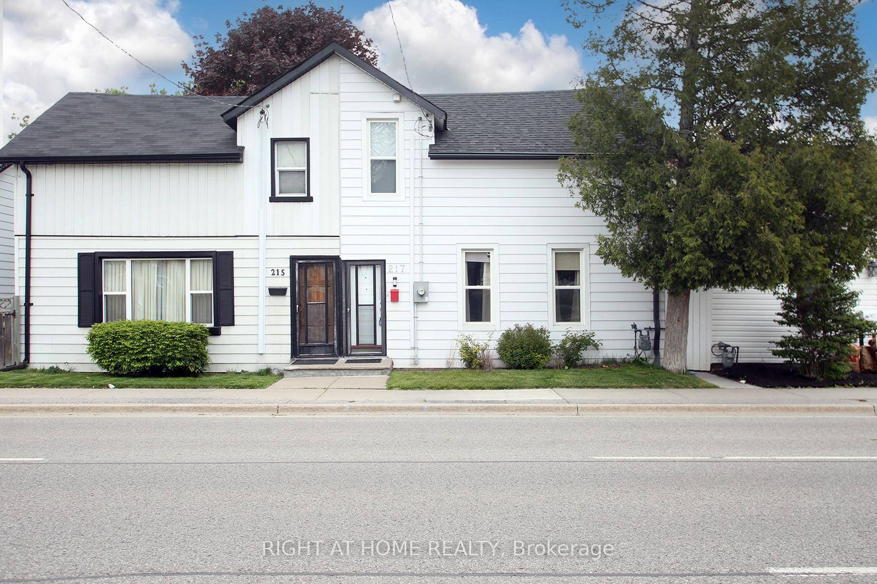 This charming semi detached home in the heart of Oshawa offers the perfect blend of comfort and convenience.