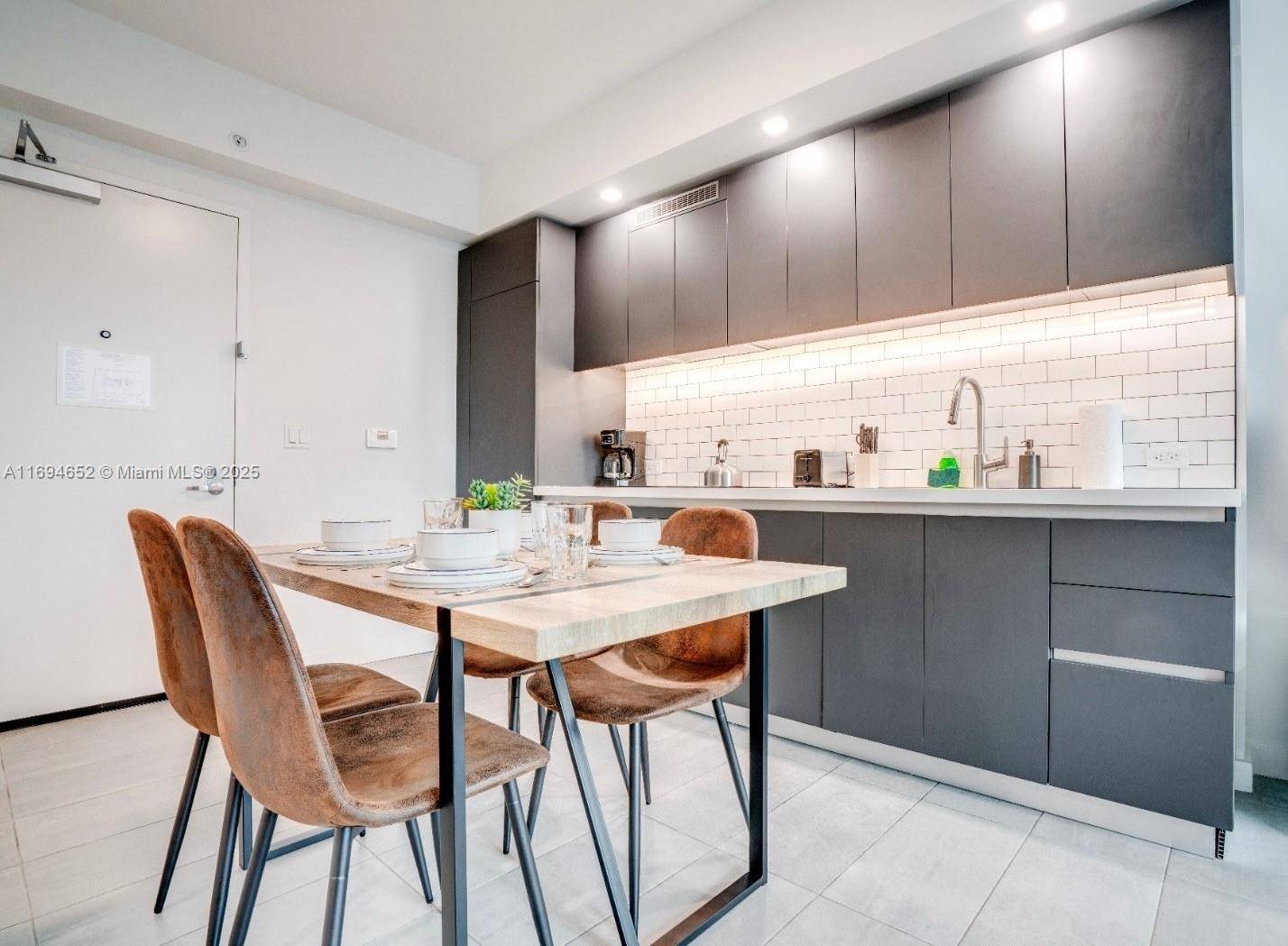 Amazing investment ! Short term rental allowed with no restrictions.