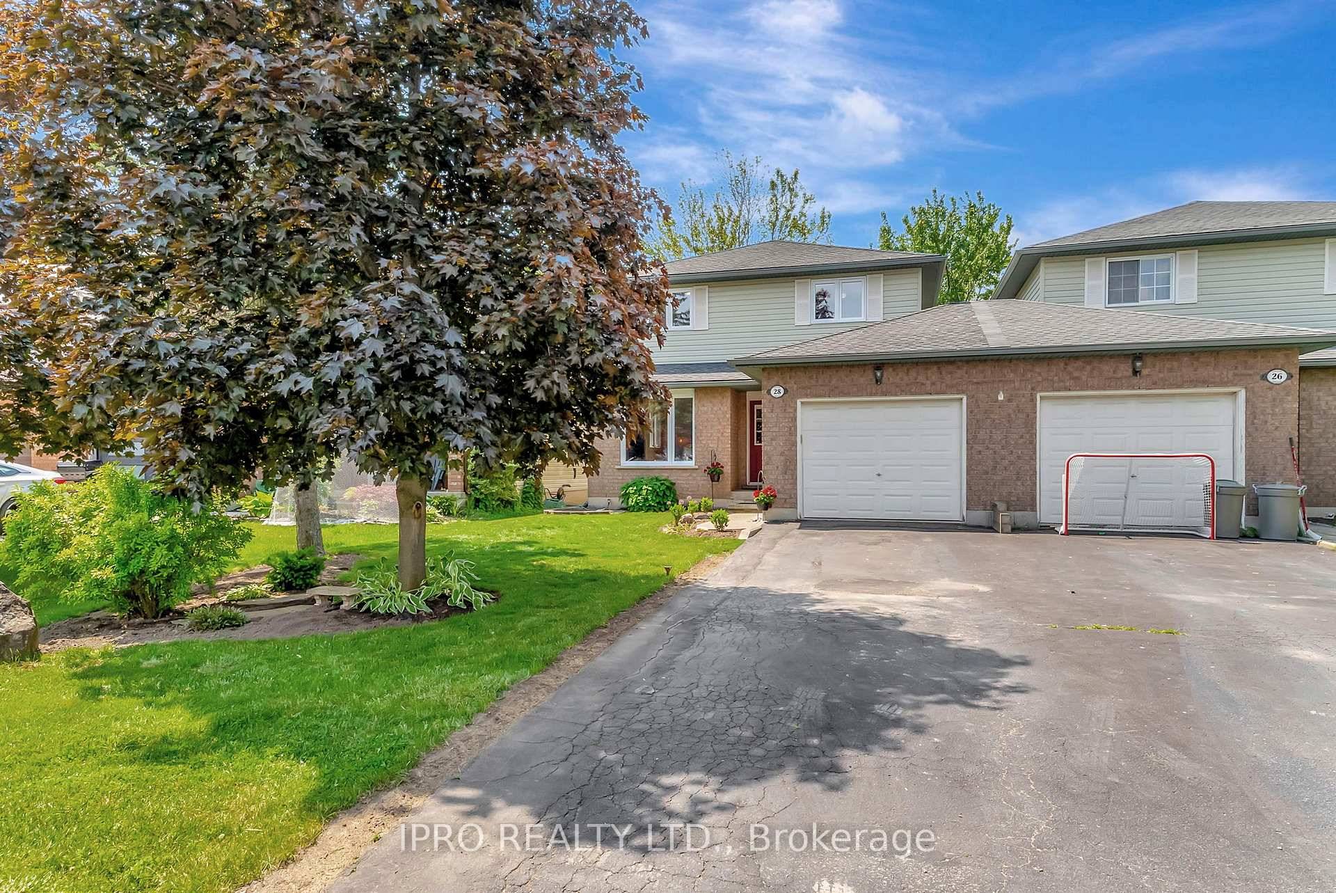 Located in the heart of one of Caledonias most peaceful and family friendly neighbourhoods, this spacious 3 2 bedroom, 2.