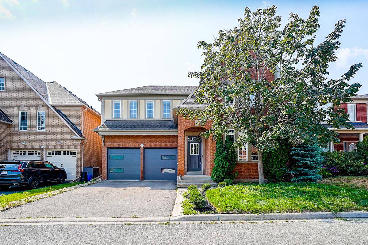 Welcome to this Elegant and Contemporary Residence In The prestigious Jefferson Community, Your Future Dream Home !