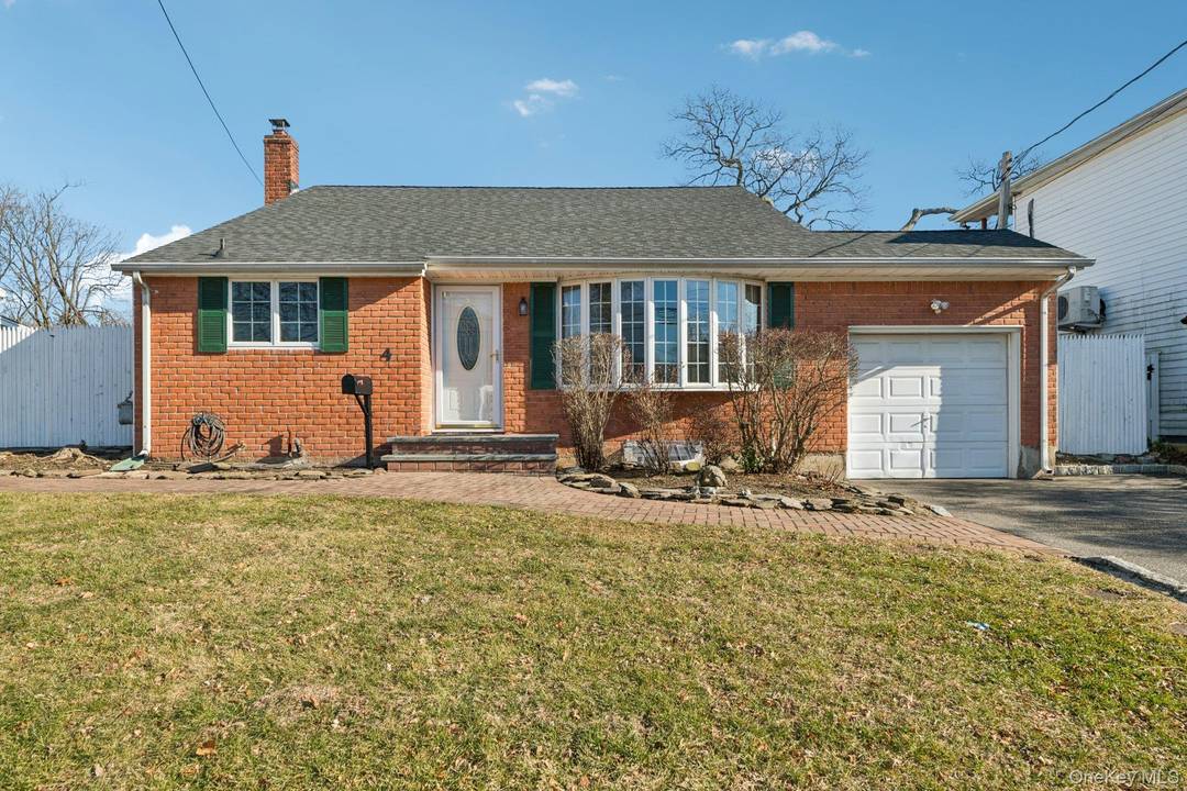 Welcome to this charming 3 bedroom, 1.