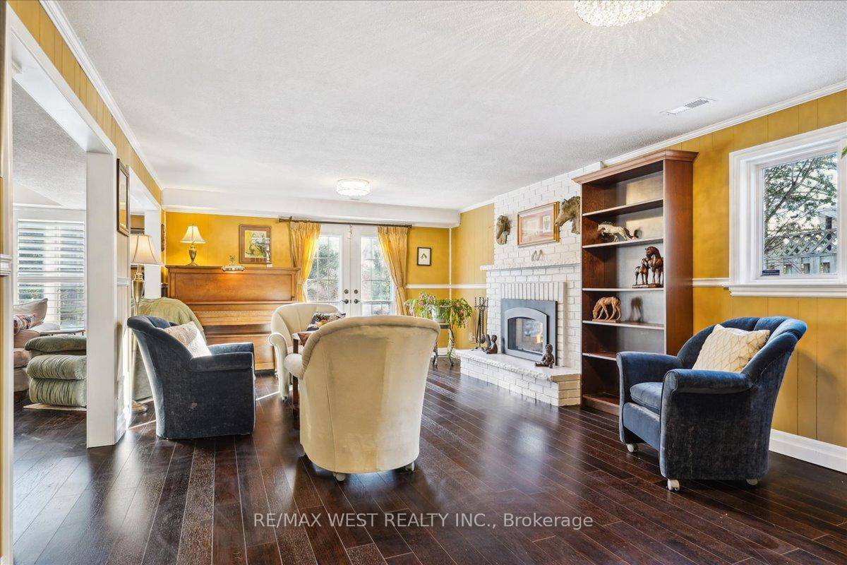 Unparalleled Craftsmanship In This Completely Redesigned Executive Home In Newmarket's Most Convenient Location.