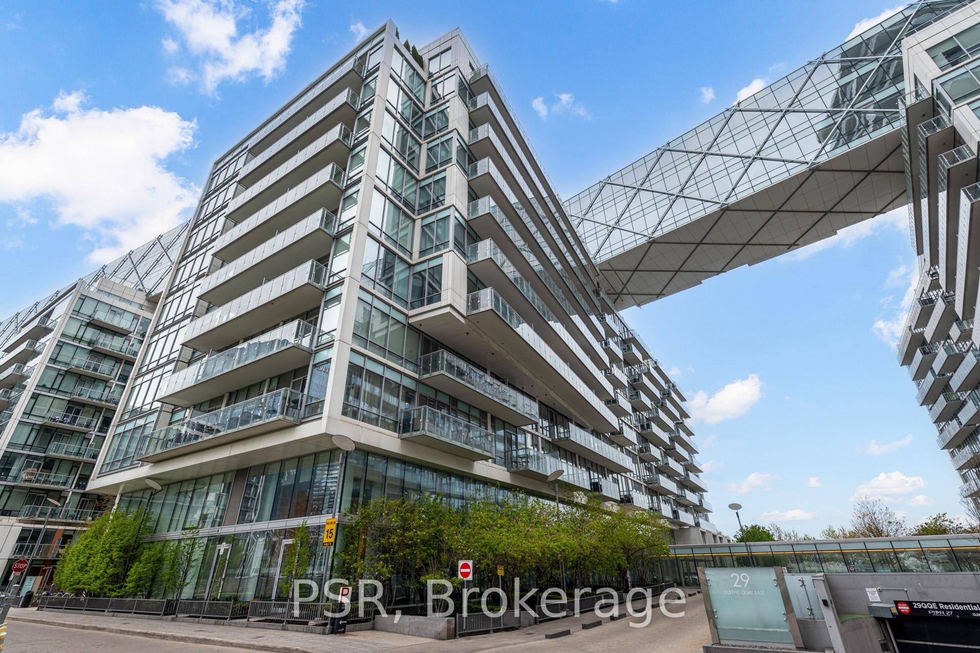 Welcome To Pier 27, One Of Toronto's Most Luxurious Buildings on The Waterfront.