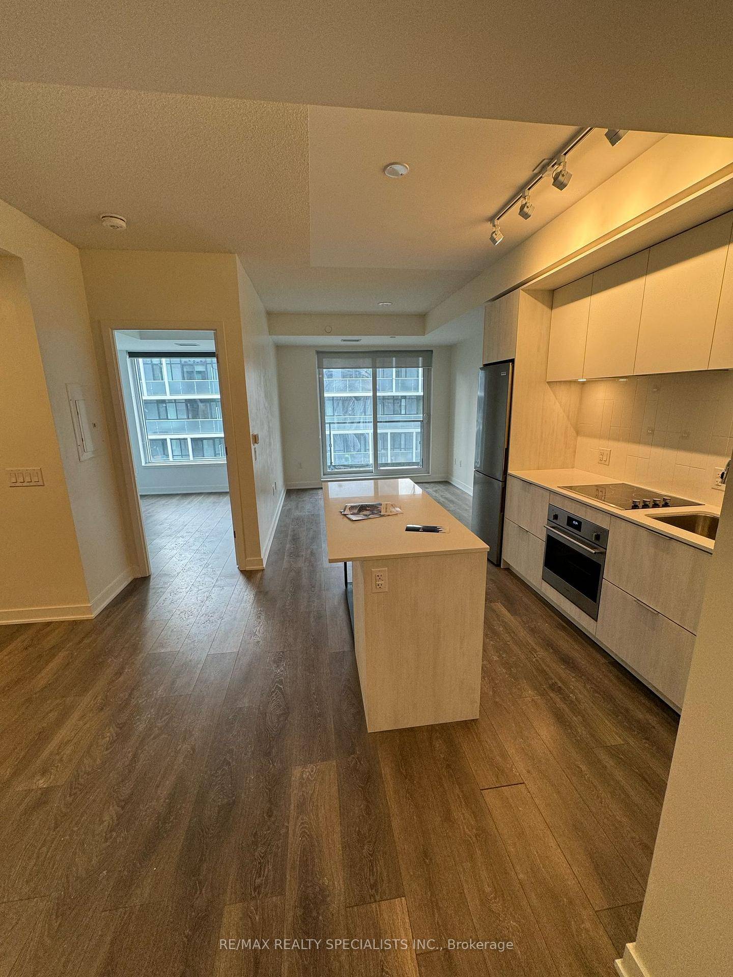 Nestled at the vibrant intersection of Dundas and River, Daniel's artsy condo is a unique gem in the heart of the city.