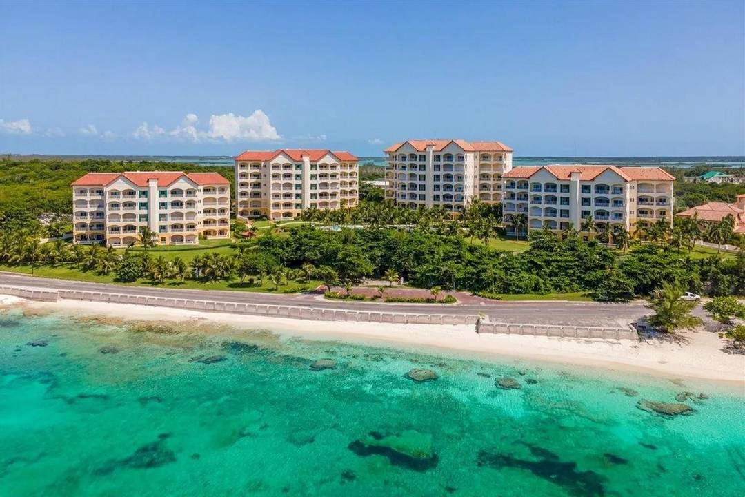 BLDG 4 CAVES HEIGHTS Condo New-Providence