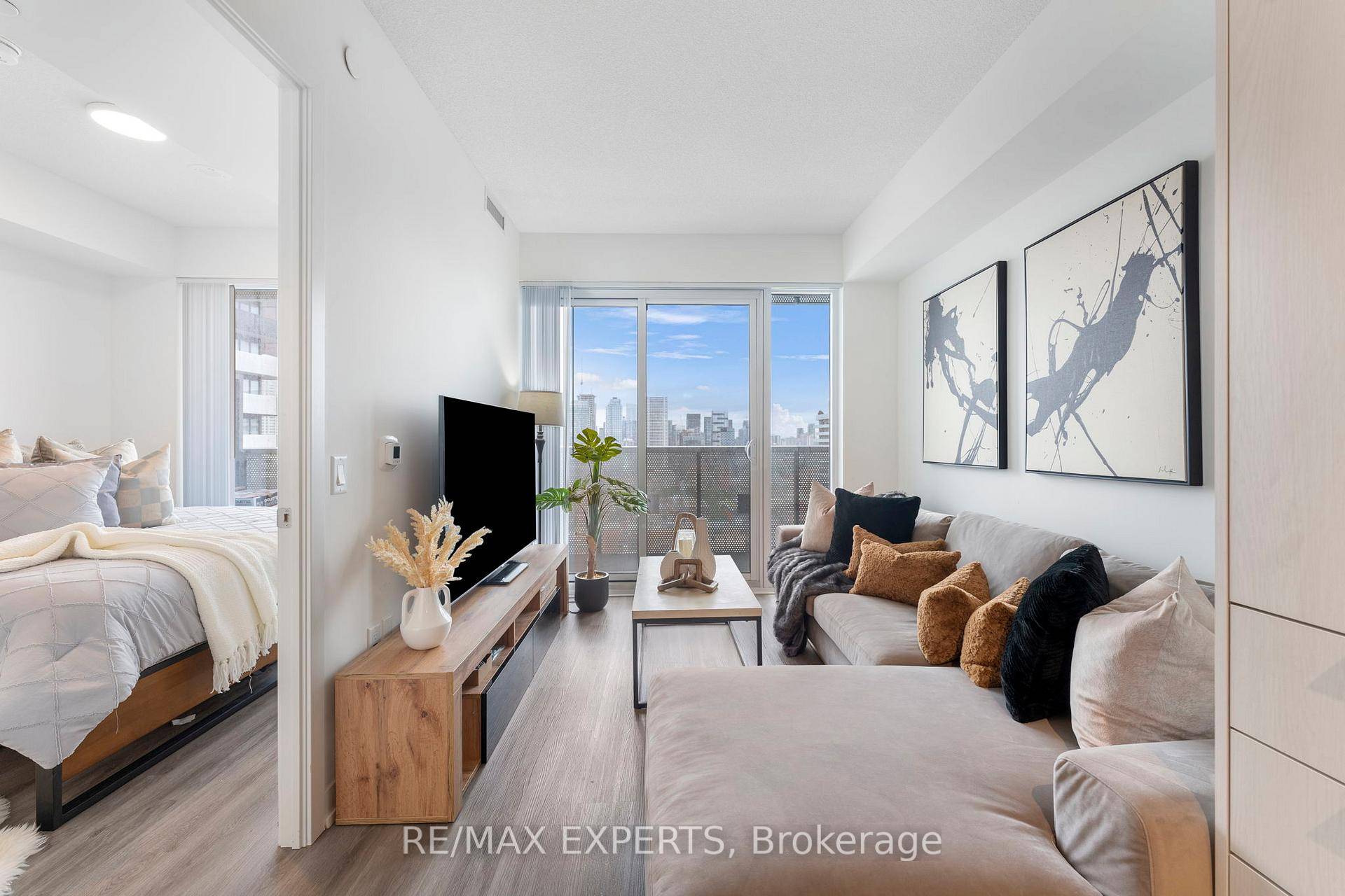 Waterfront Luxury Living at Sugar Wharf Condos by Menkes !