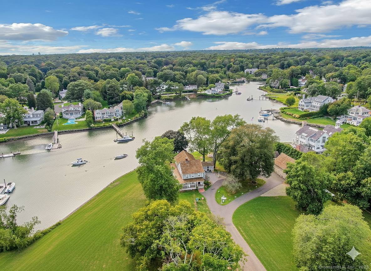 A historic home with heart in the iconic seaside town of Rowayton, Welcome to Winthrop House.