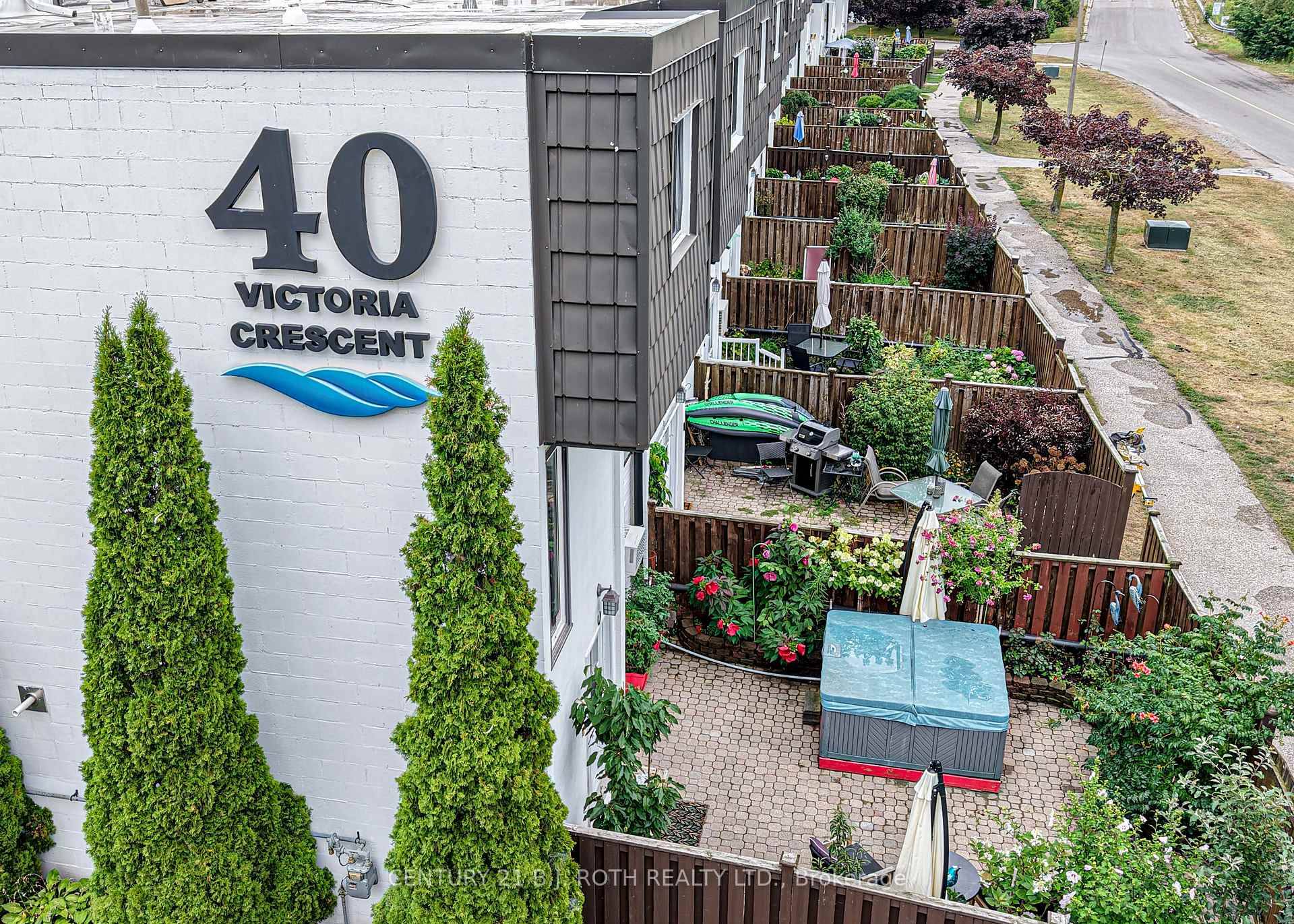 Welcome to 40 Victoria in beautiful Orillia !