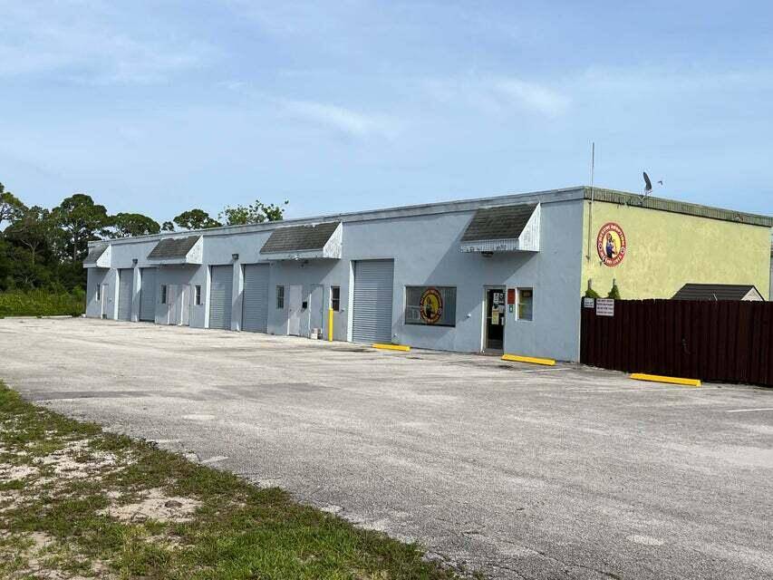 Industrial commercial MULTI TENANT INVESTMENT OPPORTUNITY LT INDUSTRIAL WAREHOUSE BUILDING with 5 bays totaling 4020sq ft built in 1985 and an office building with a total of 1620sq ft 4 ...