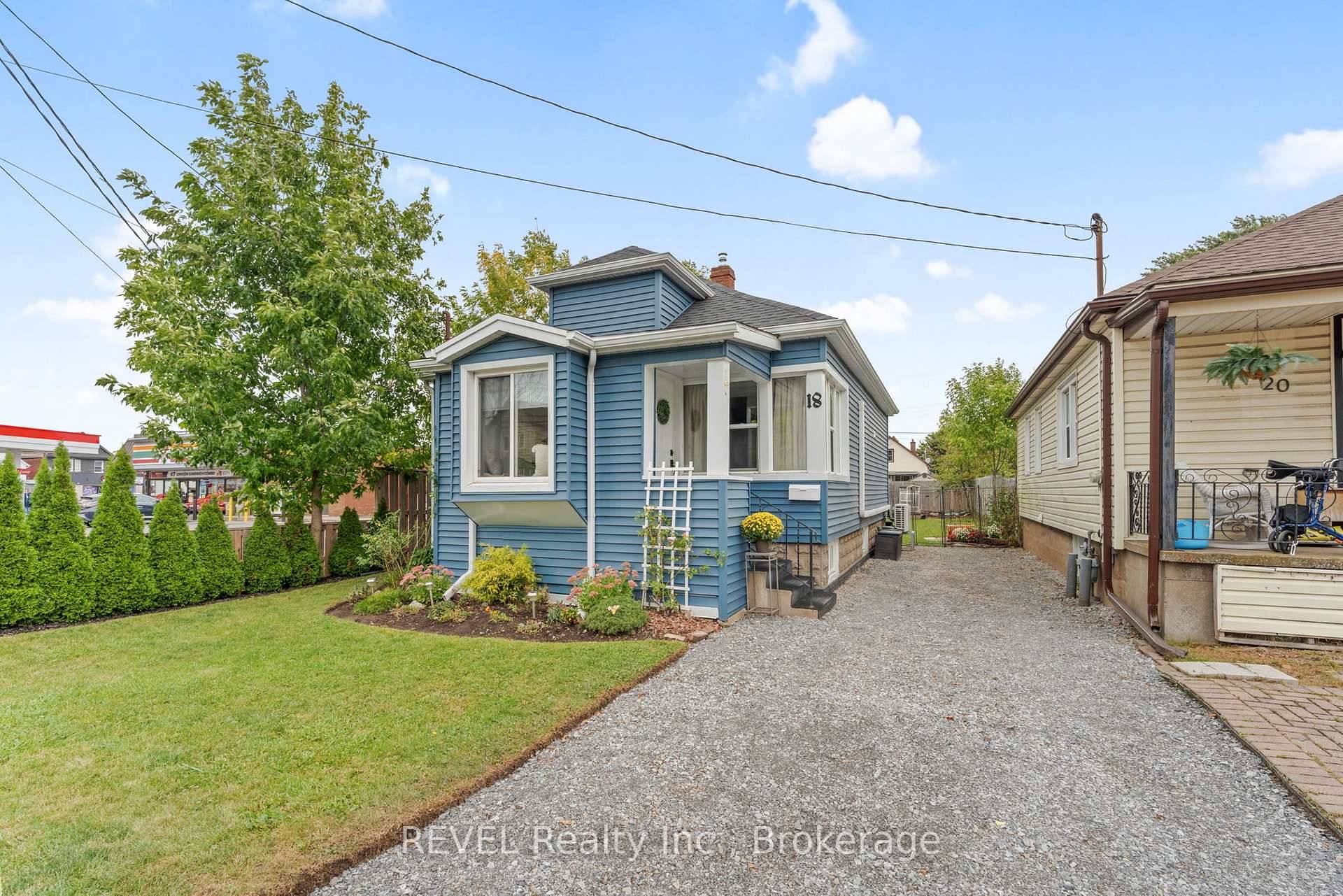 Welcome home to 18 Crowland Avenue located in the beautiful city of Welland !