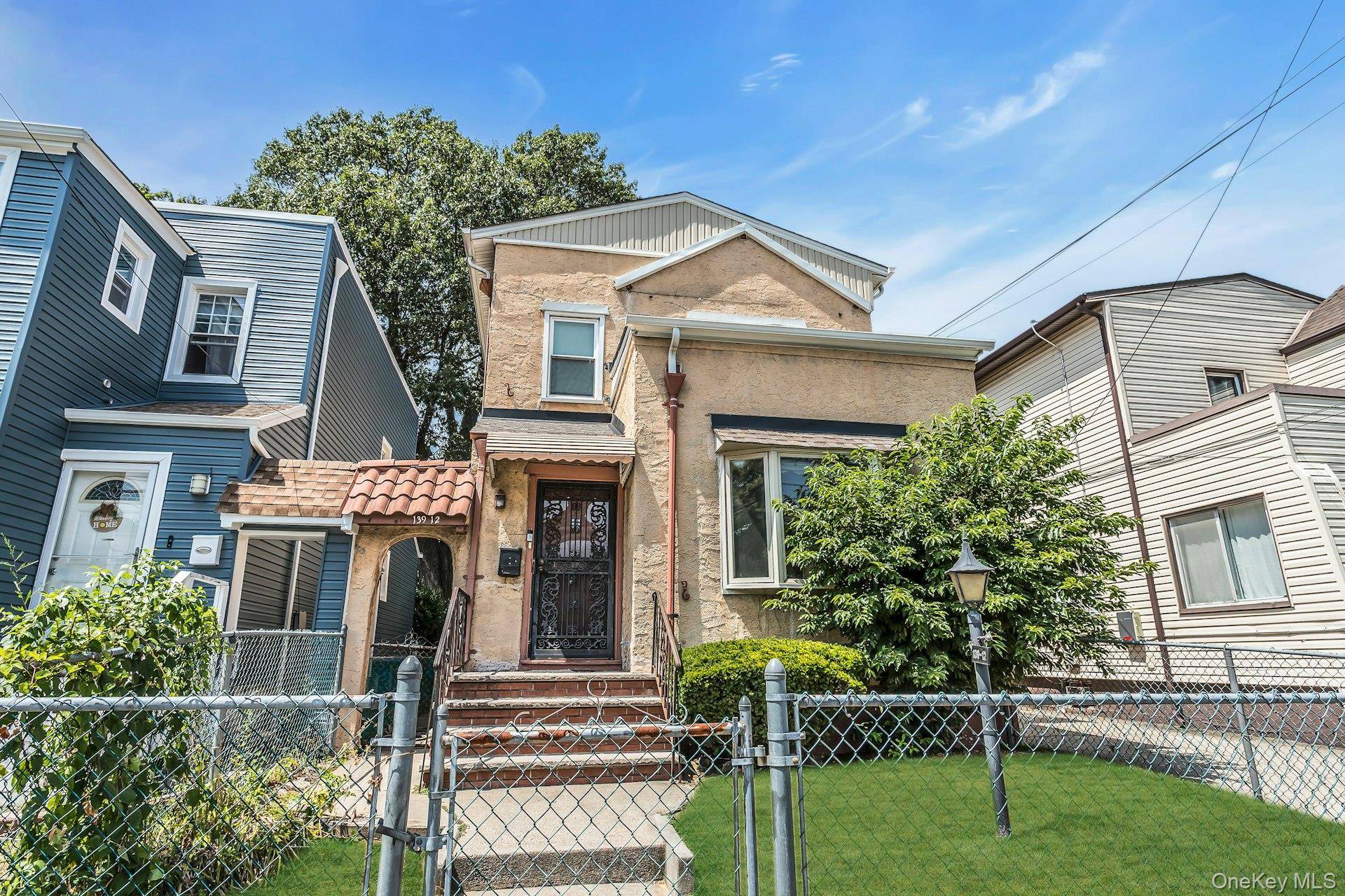 Laurelton Colonial home available in Rosedale Laurelton, close to Merrick Blvd.