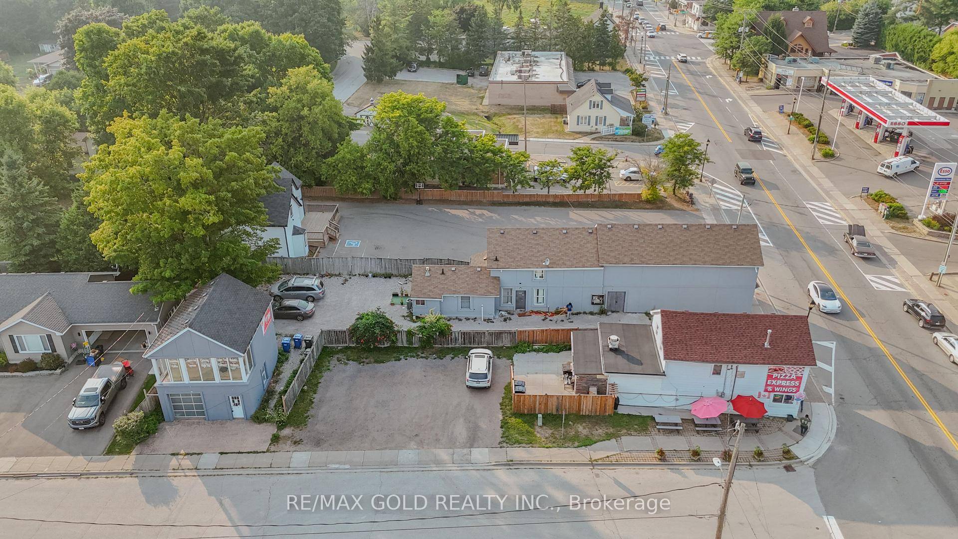 Welcome to this exceptional mixed use property located in downtown Caledon East.
