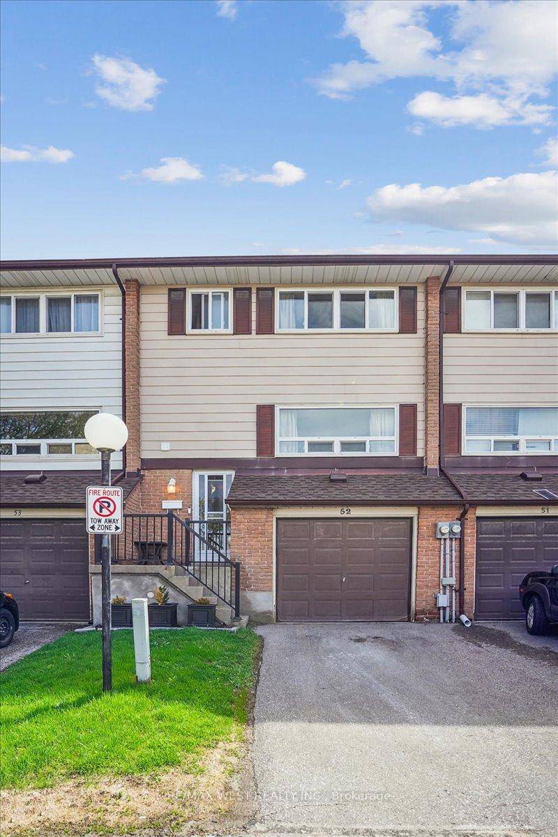 Step into this beautifully updated townhome in the heart of the welcoming Eastdale community, the perfect place to plant roots and grow.