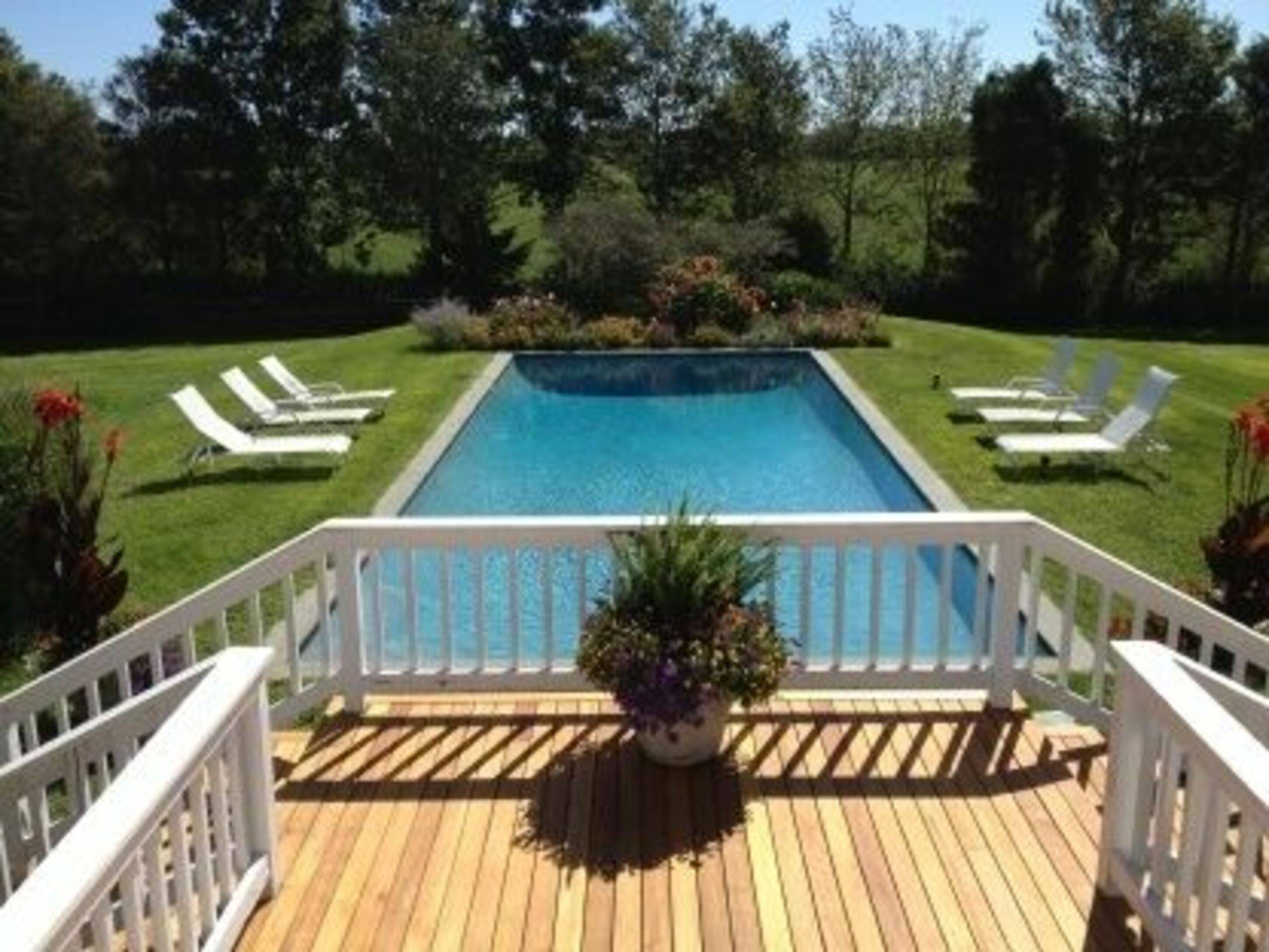 Bridgehampton South - 6 Bedrooms Overlooking Reserve