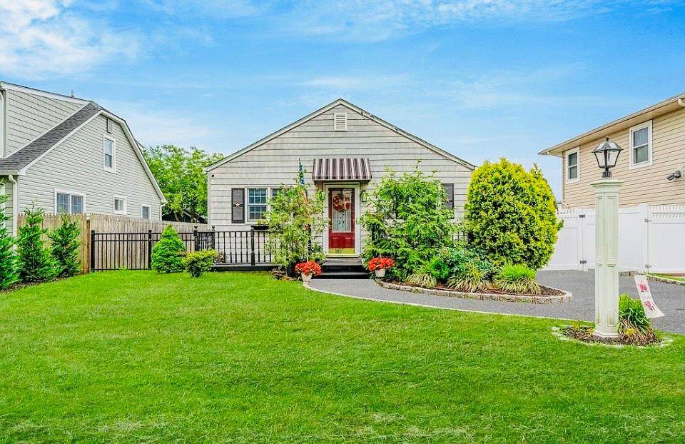 Beautiful, Recently Updated, Charming Single Family Home in the highly sought after Babylon Village area.
