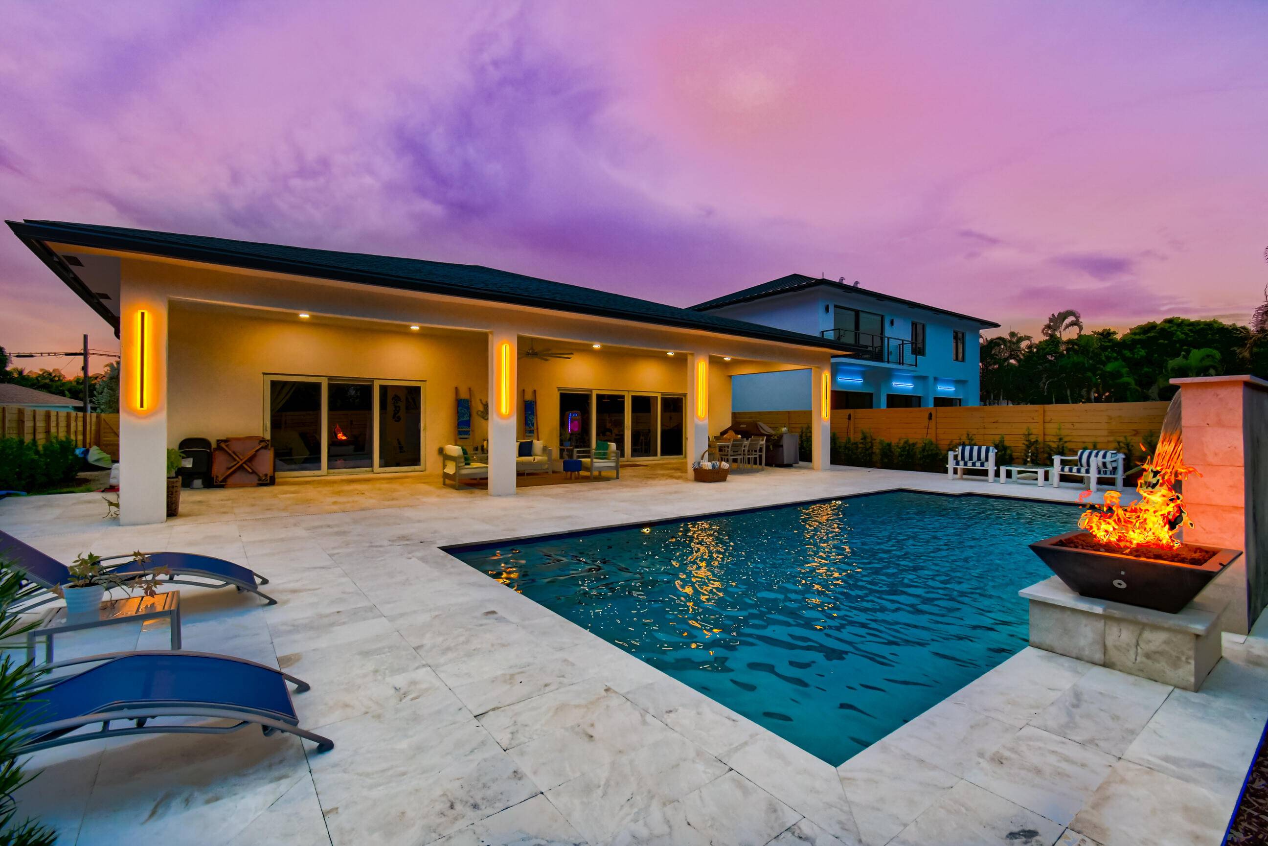 Welcome to one of West Palm's most sought after neighborhoods SOSO !