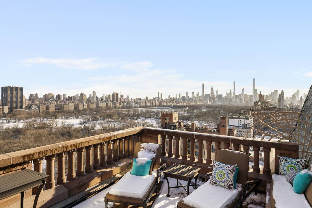 At the crown of 455 Central Park West, this truly exceptional duplex penthouse is making its first ever market debut.