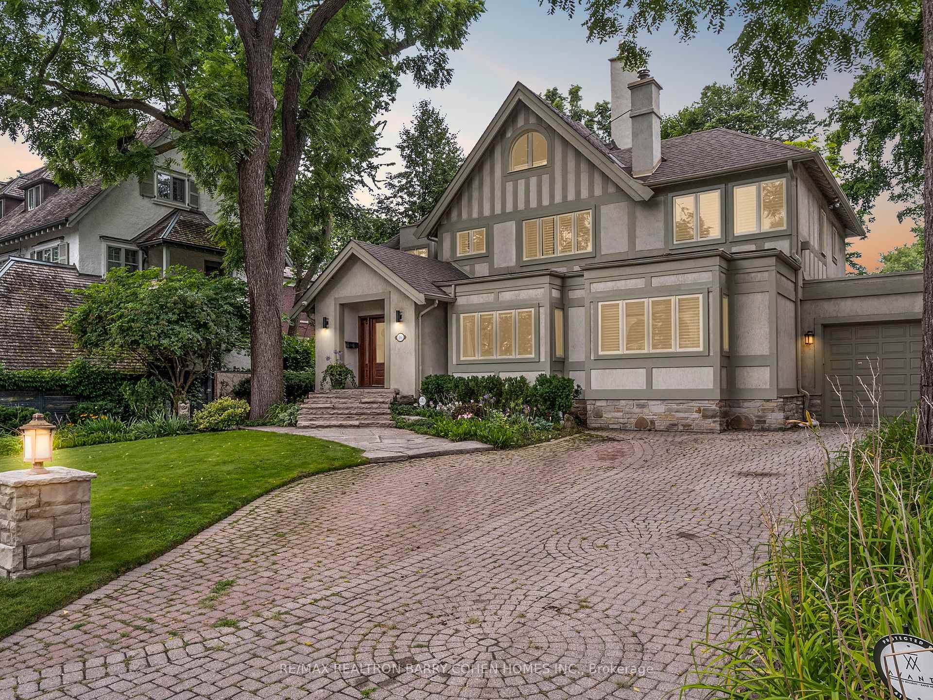 Spectacular Eden Smith Designed Residence.