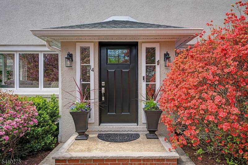 This timeless circa 1925 in town Colonial offers 3 beds and 2.