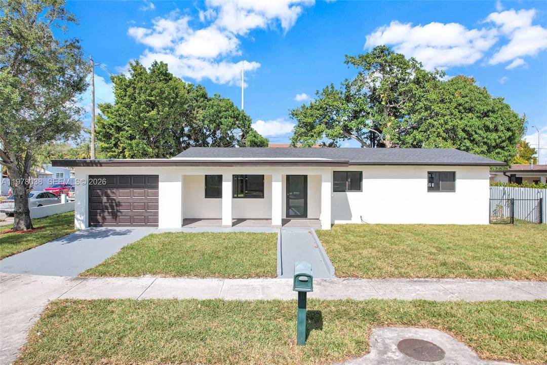 Beautifully fully remodeled 3 bedroom, 2 bathroom ranch style home in Hialeah !