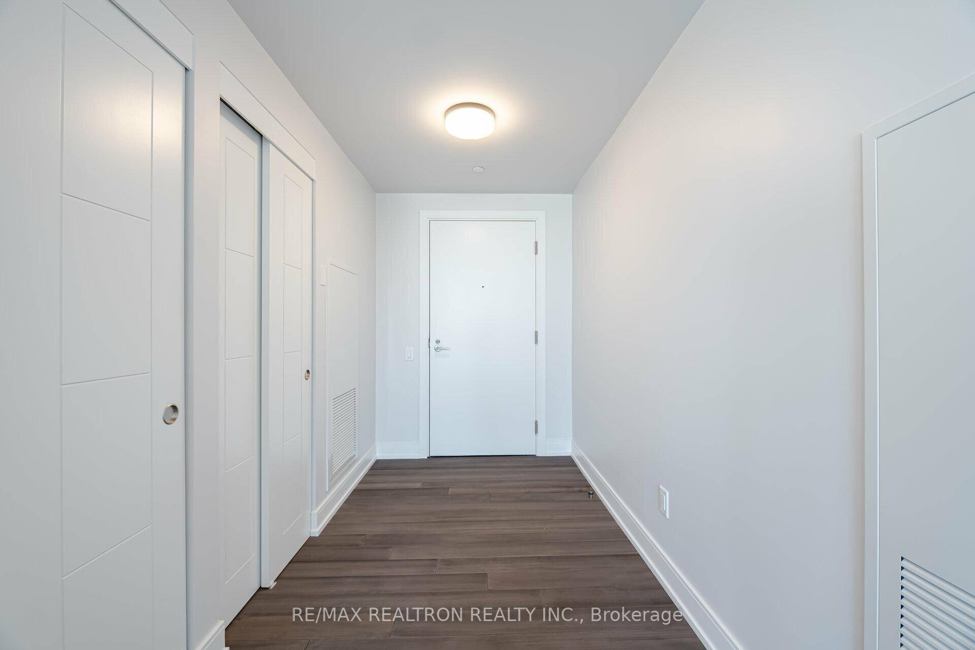 ONE MONTH FREE RENT Luxury living at its finest awaits at 2525 Bathurst St.
