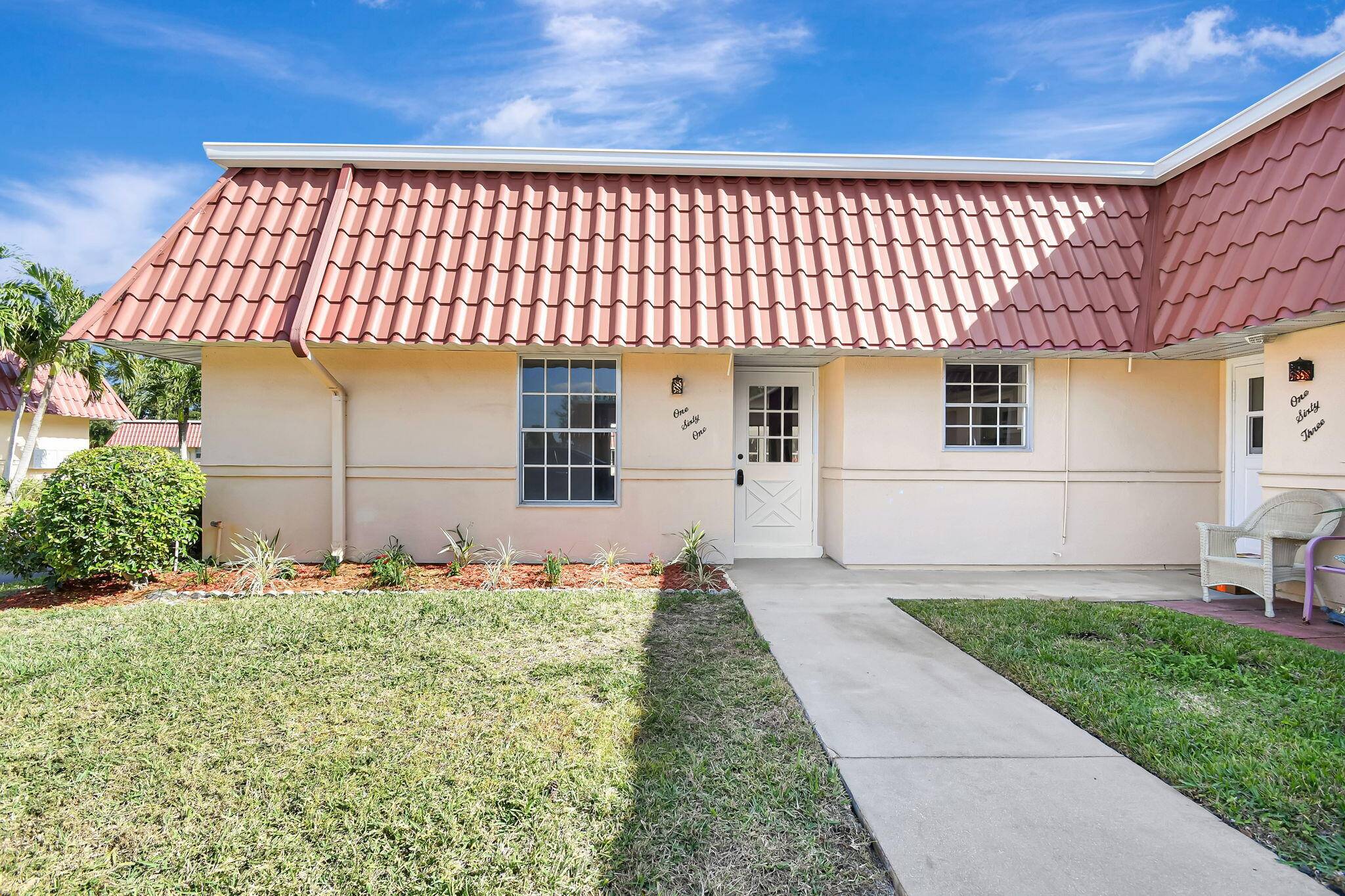 GREAT OPPORTUNITY, Updated Unit modern and spacious open floor plan living space, 2 Bedrooms, 2 Bathrooms in the Adult Community COVERED BRIDGE.