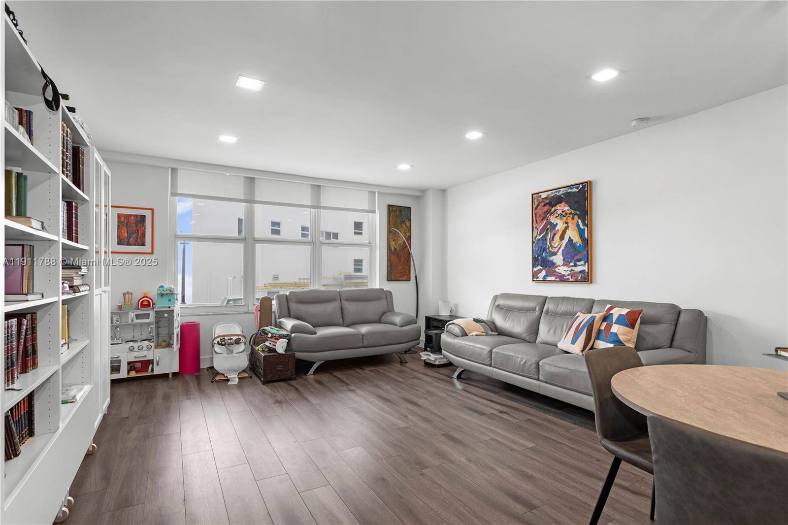 This apartment has been beautifully renovated.