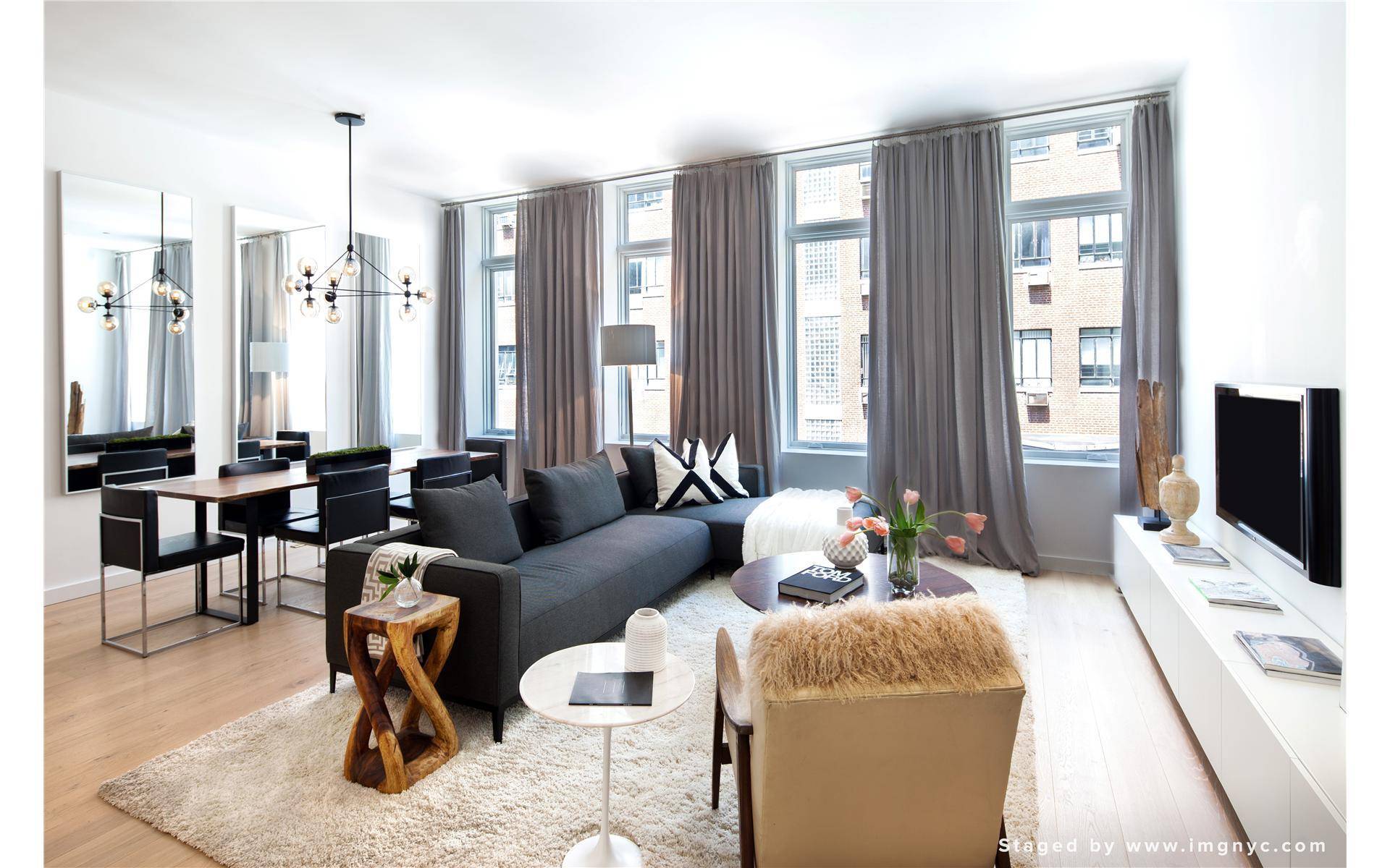 Introducing 77 Warren 2nd floor in the heart of Tribeca conveniently located between West Broadway and Greenwich.