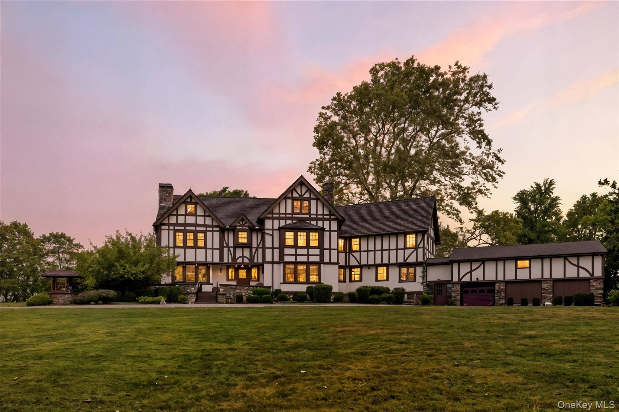 Welcome home to a hidden Hudson Valley gem a stunning 8, 100 sq.