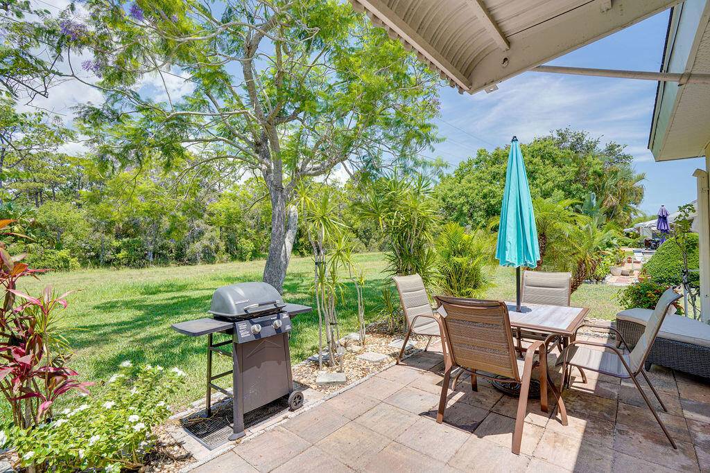 SPOTLESS METICULOUSLY MAINTAINED CONDO IN HIGH POINT !