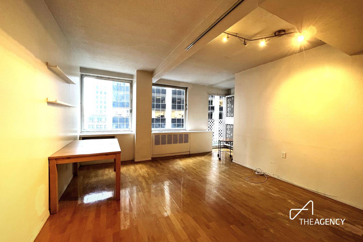 CYOF only for minimum 18 month lease This sunny studio can be used as a one bedroom home !