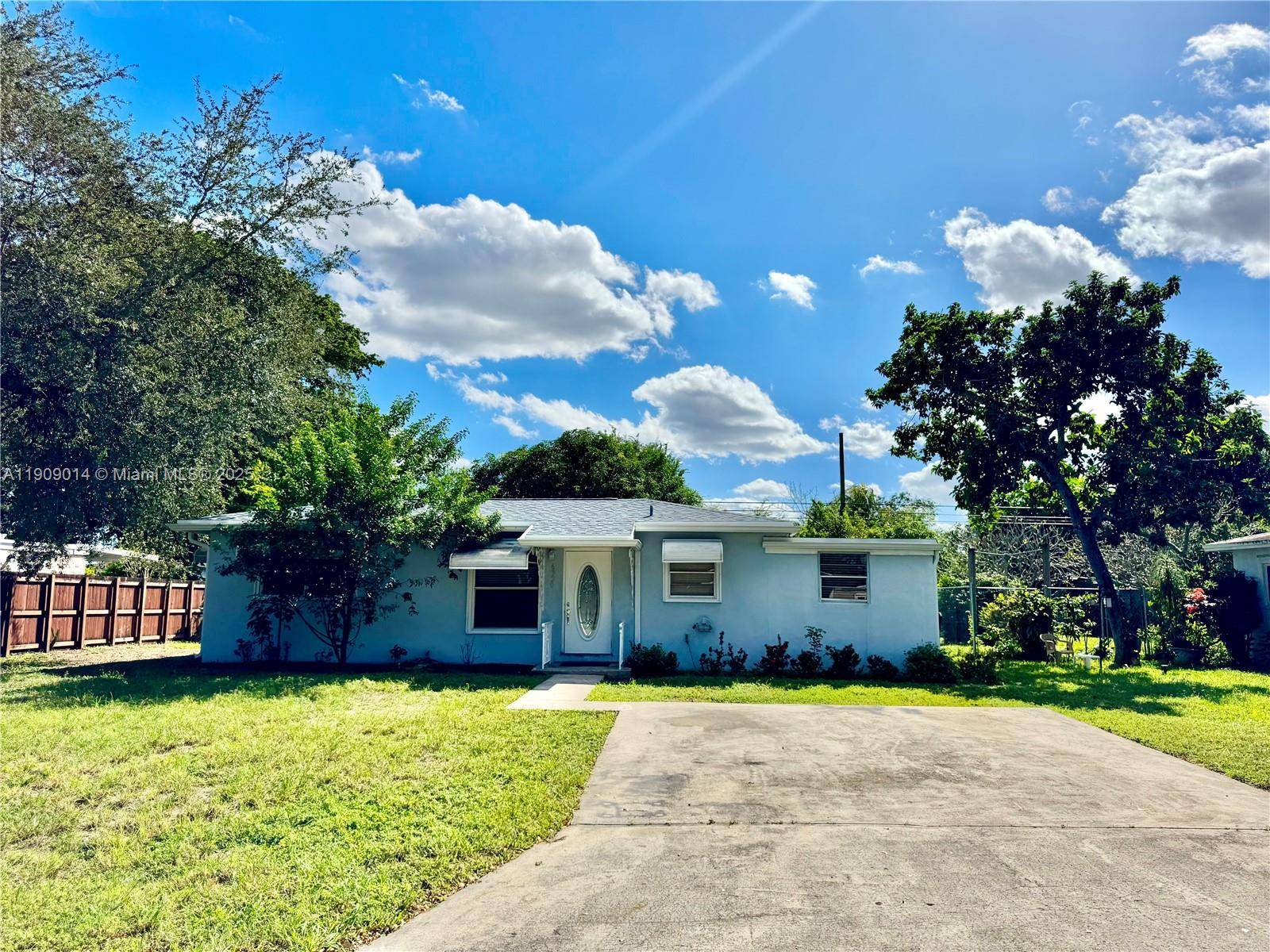Welcome to this charming and well maintained single family home in the highly desirable Hollywood Beach area.