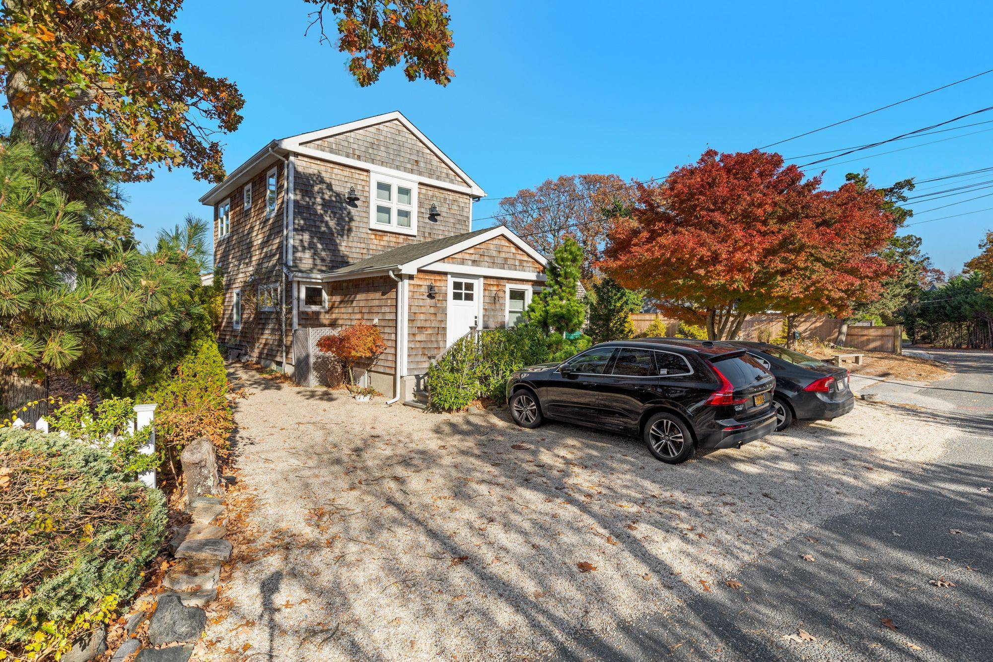 Beautifully Renovated Beach Cottage 