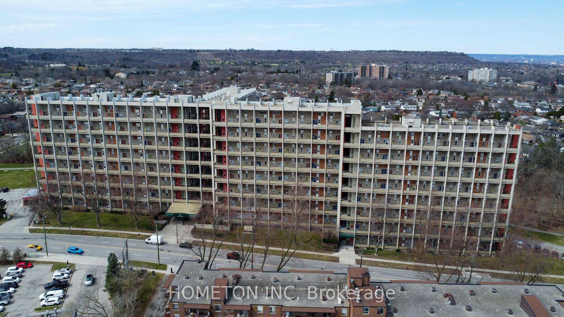 Rarely Available 3 Bed Penthouse Condo.