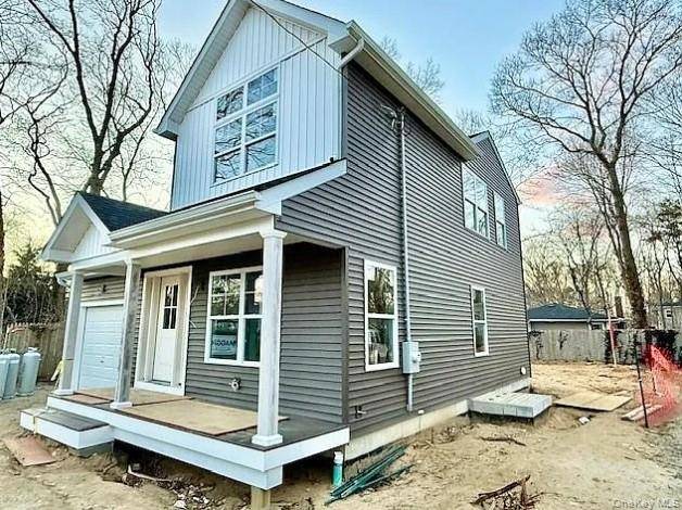 Welcome to 27 Pinewood Dr, Shirley, NY 11967 a brand new construction home built in 2025 !