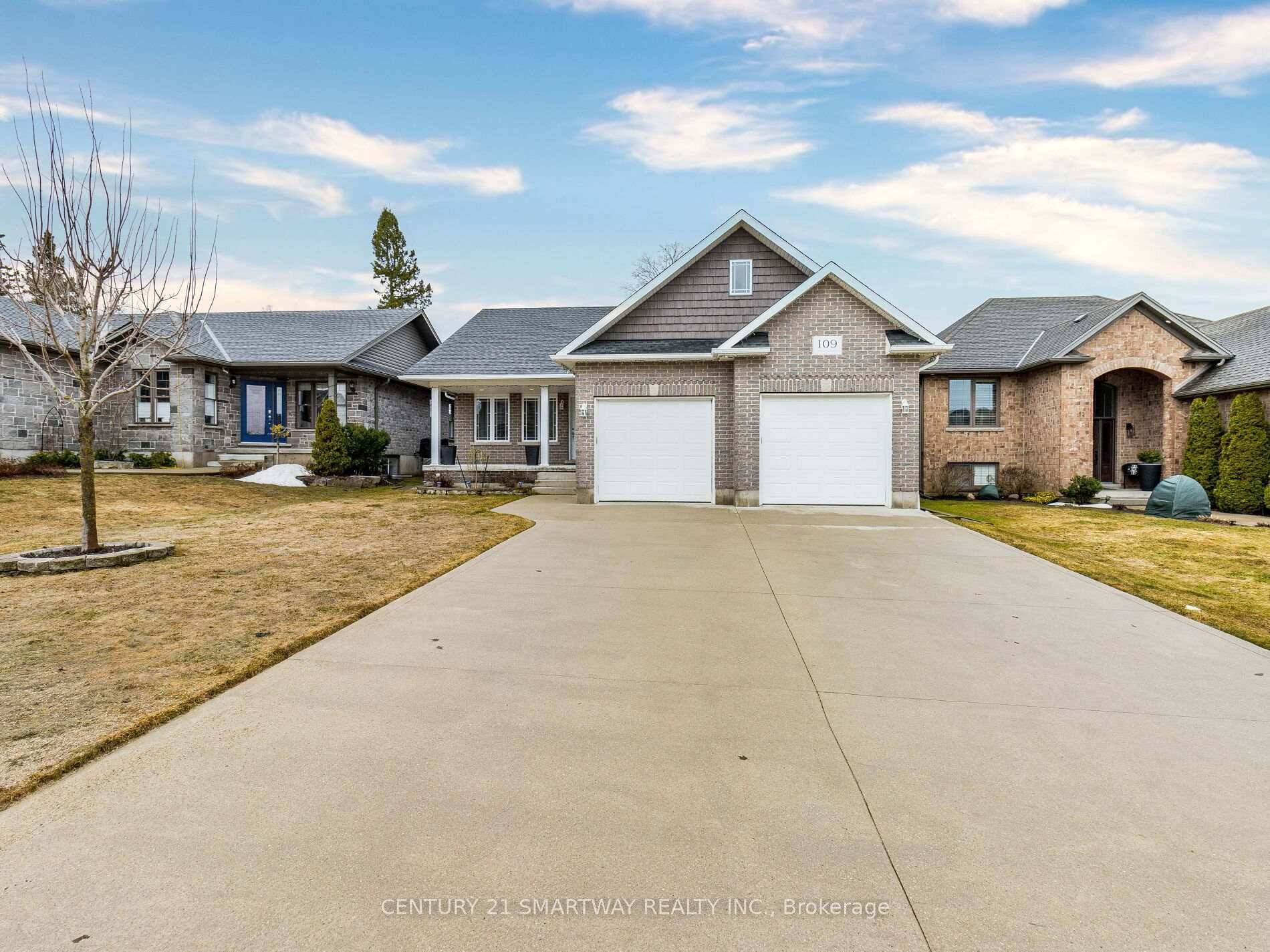 Welcome home ! This move in ready, carpet free bungalow boasts an open concept design with 3 1 bedrooms and 2 full bathrooms on the main floor, making it an ...
