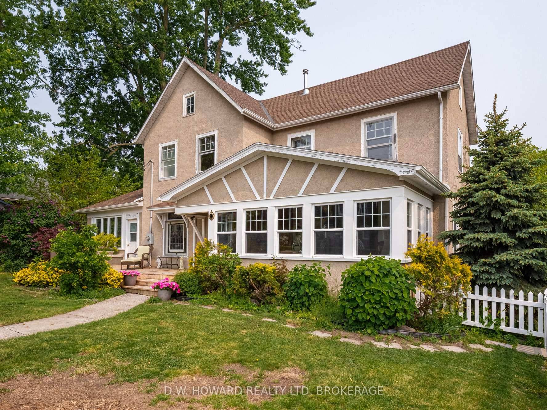 Welcome to 77 Sugarloaf Street !