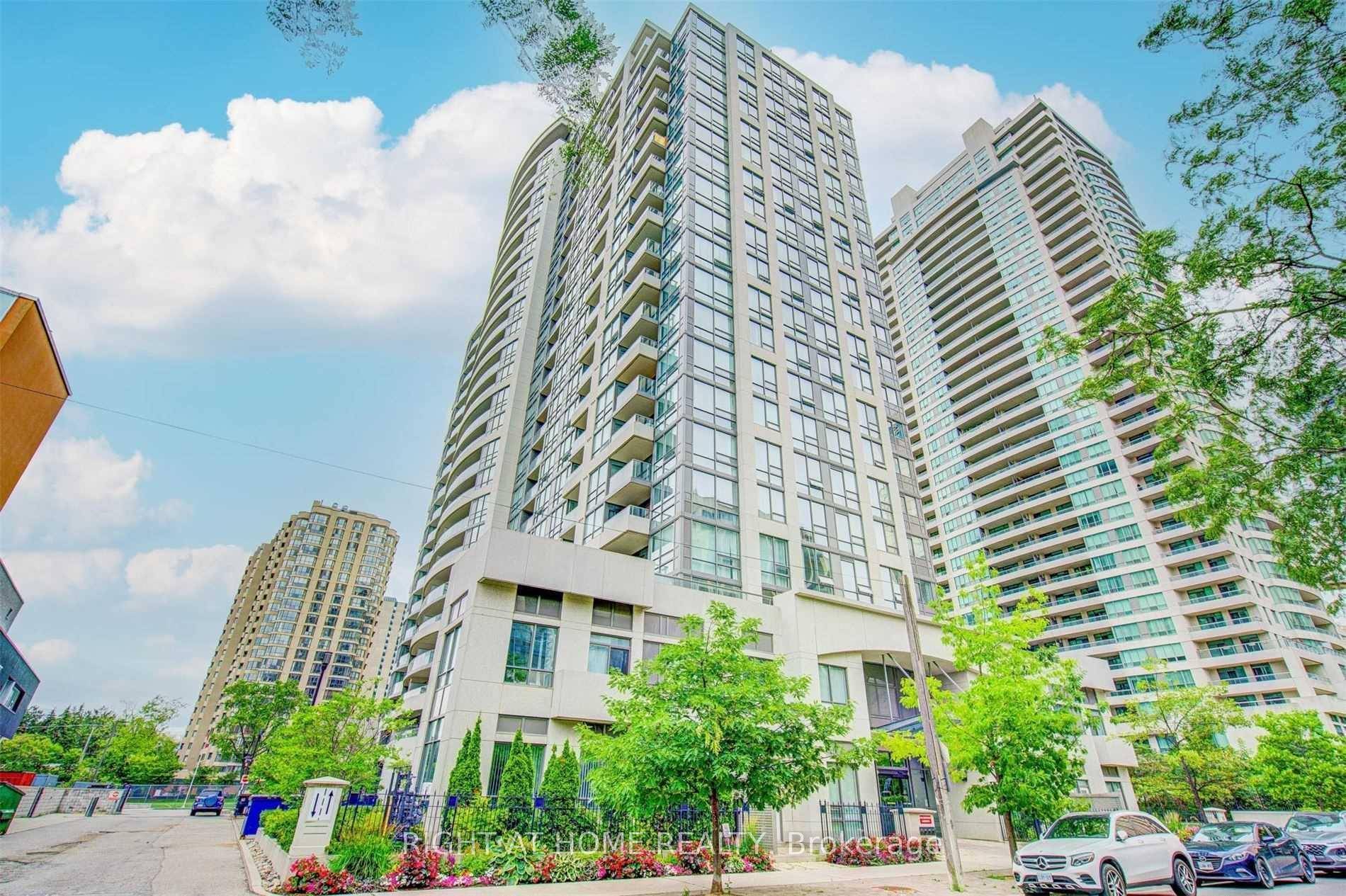 Luxury Pearl Condo In The Heart Of North York.