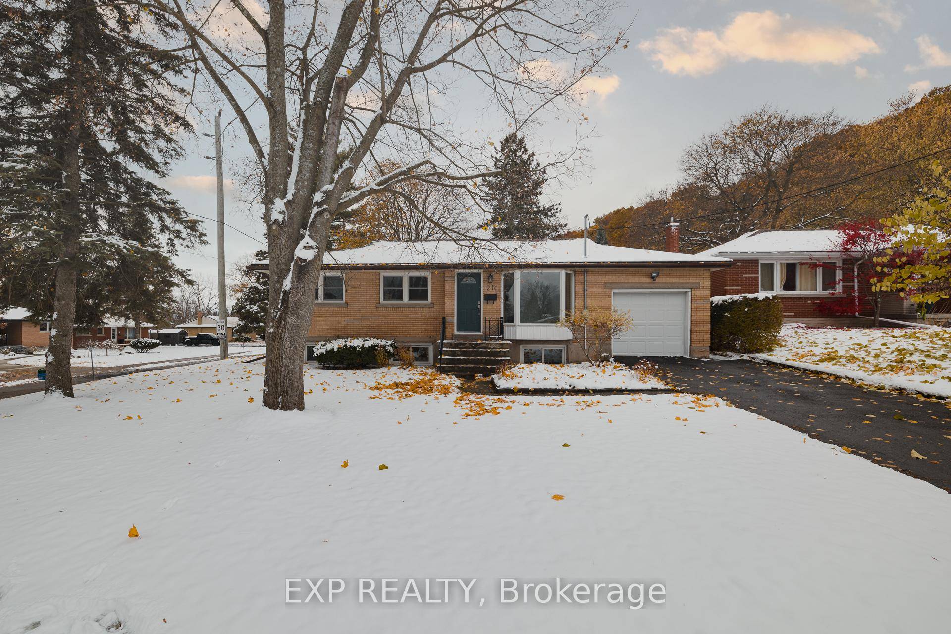 Nestled on a picturesque, tree lined corner lot just steps from Tait Street Public School, this beautifully renovated 3 bedroom bungalow captures the perfect blend of timeless character and contemporary ...