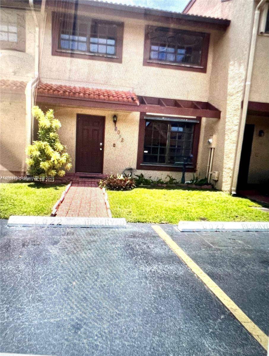 SELLER VERY MOTIVATED. Rarely available and highly sought after 1, 360 square foot townhome with 3 bedroom, 2.