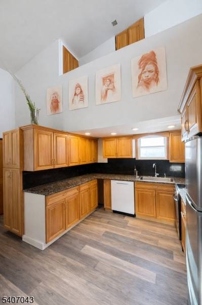 Prime Mixed Use Opportunity in Irvington !