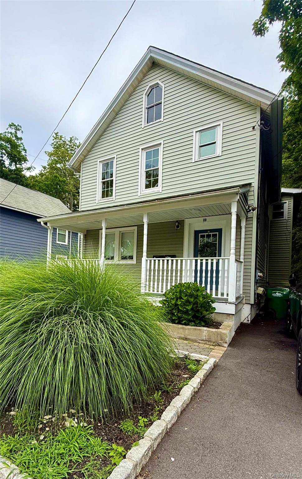 Live the Beacon Lifestyle !