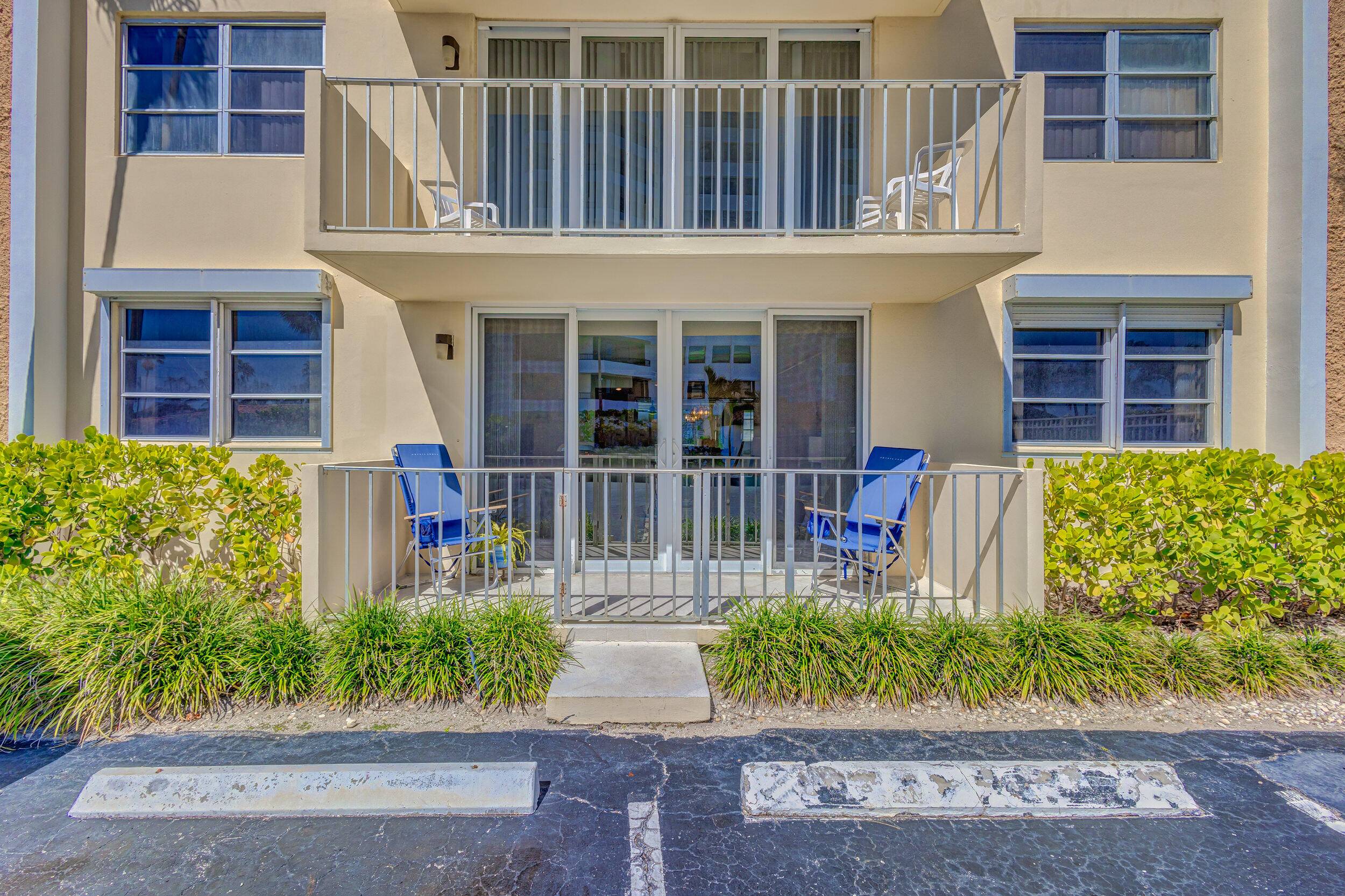 Escape to the beach in this beautifully furnished 2 bedroom, 2 bath condo located on the ground floor of a secure, oceanfront building in desirable Juno Beach.