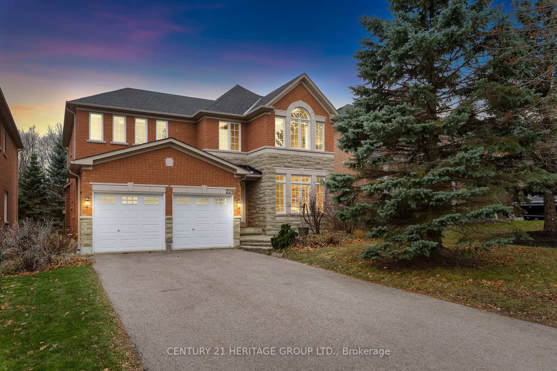 Stunning 4 1 bedroom Executive home in Prestigious Aurora Highlands, 2 Car Garage with 4 Parking spots on Driveway.
