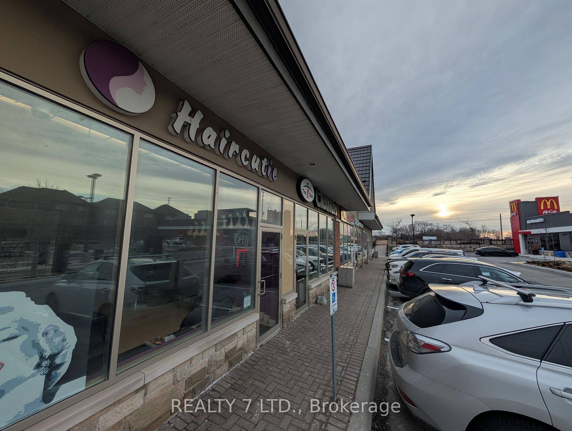 Amazing opportunity to own a well established hair salon in a busy plaza, now even more attractive with a brand new McDonalds boosting foot traffic !