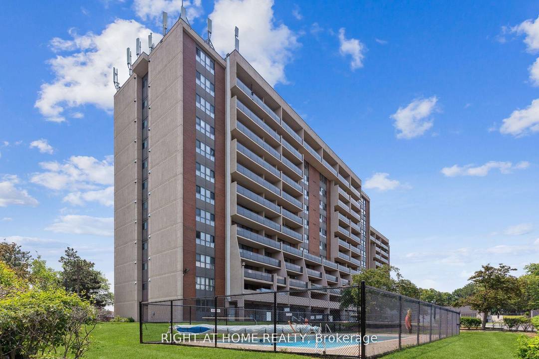Do not miss an opportunity to move into the Fully Renovated and FURNISHED Corner Unit With East North Facing View In Sought After Meadowvale.