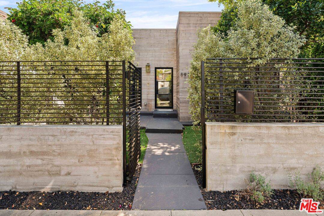 8956   Dicks St 3BR Sunset Strip La